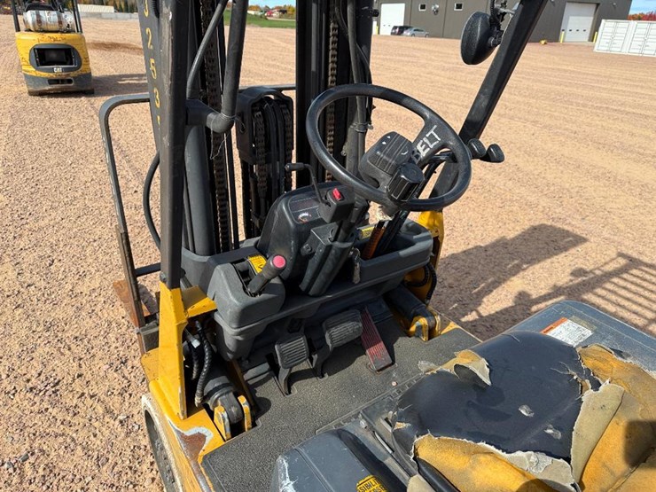 caterpillar-gc25-image-26