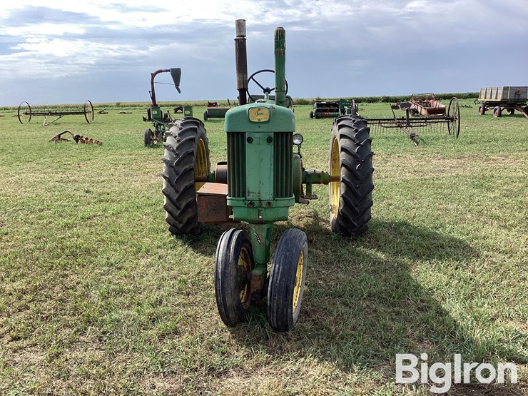1959-john-deere-530-image-2