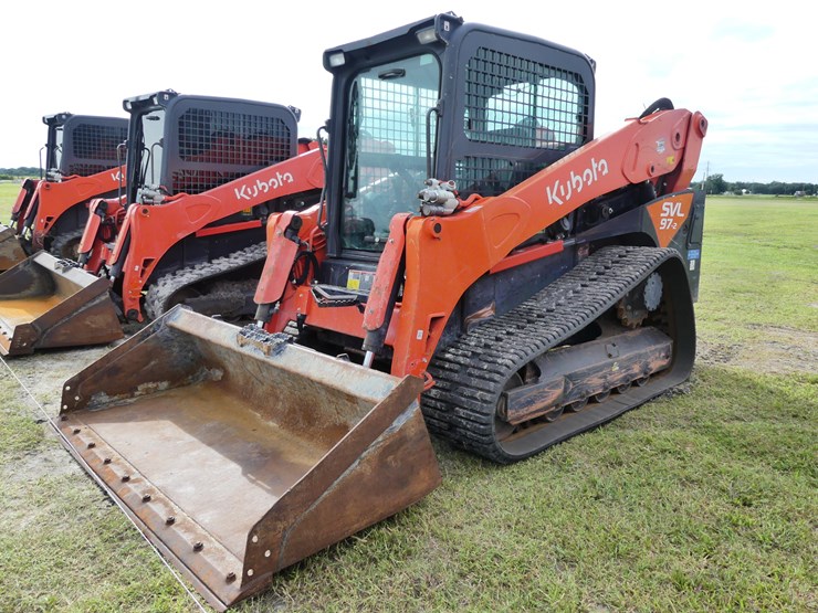 2022-kubota-svl97-2-image-2