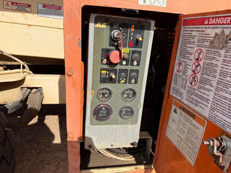jlg-33rts-image-28