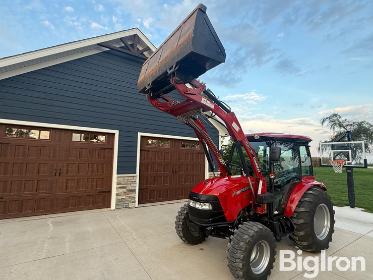 2022-case-ih-farmall-55c-image-10
