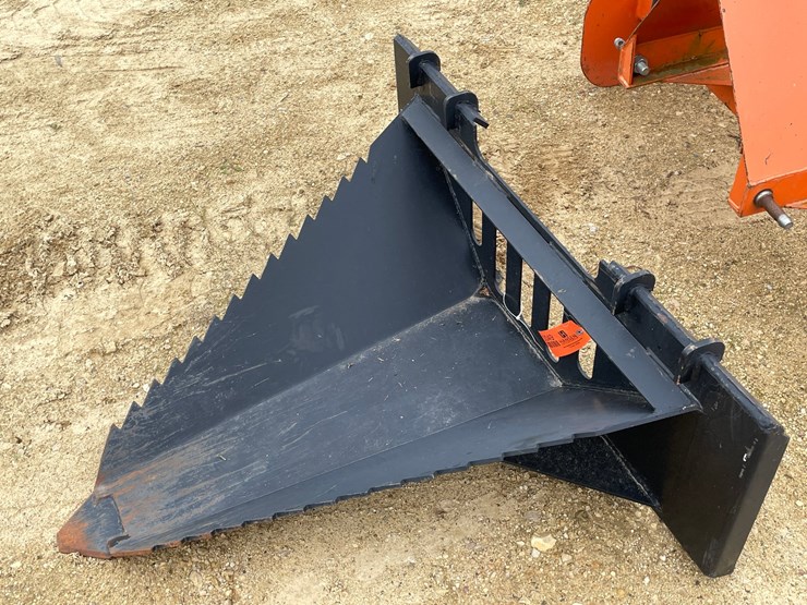 #3049-•-skid-steer-stump-digger-attachment-image-1