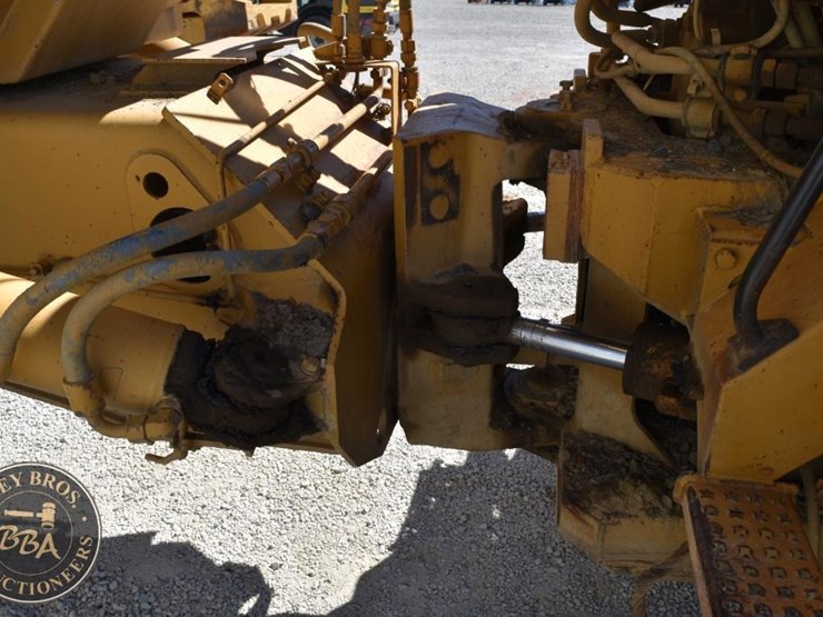 1994-caterpillar-d300d-image-36