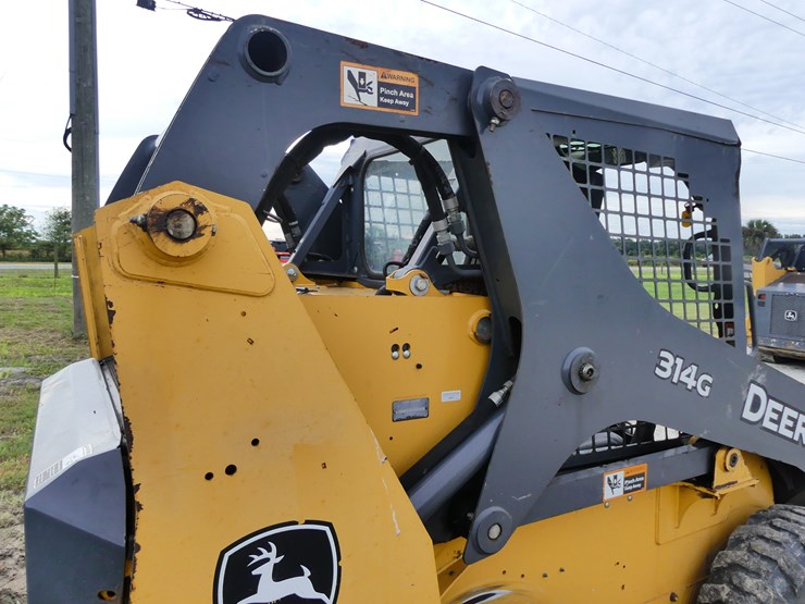deere-314g-image-7