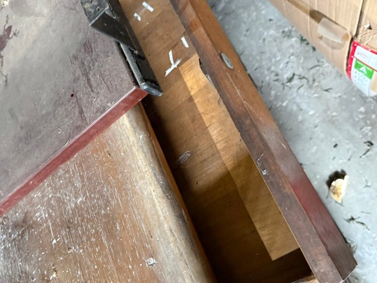 #46827-•-desk-inv#46827-image-6