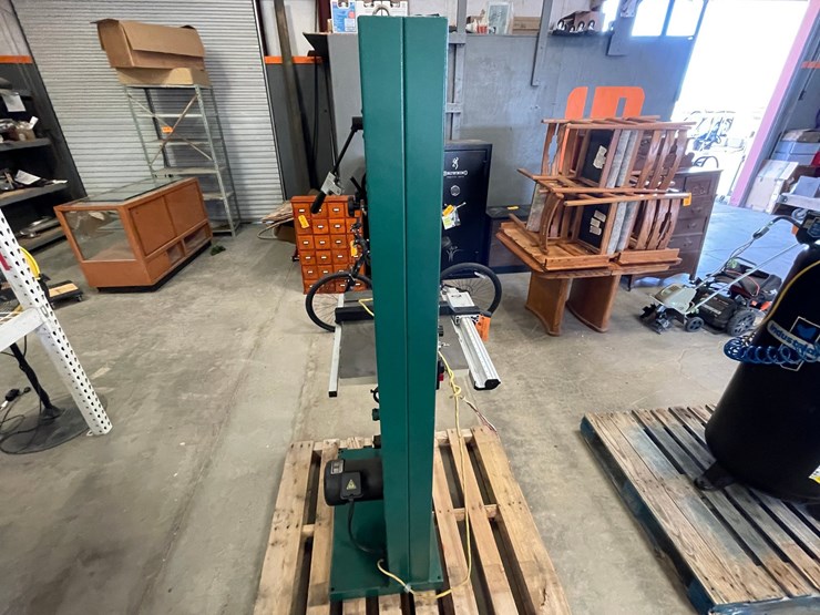 #4645-•-grizzly-g0640x-bandsaw-image-23