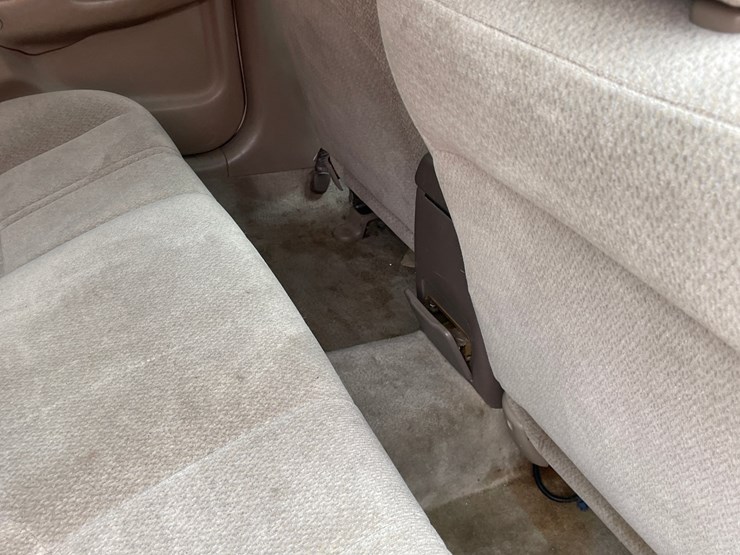 #2768-•-2001-toyota-camry-(title-in-delay)-image-96