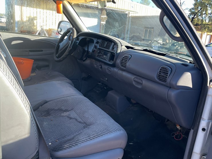 #2760-•-2001-dodge-ram-(title-in-delay)-image-72