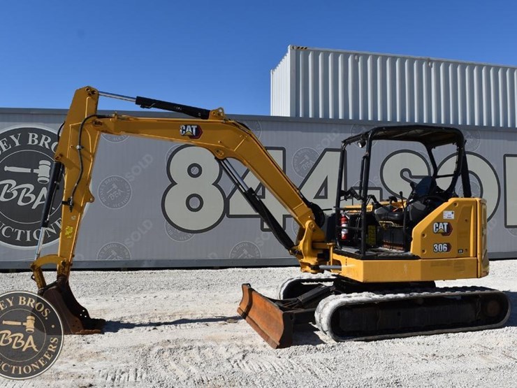 2021-caterpillar-306cr-image-5