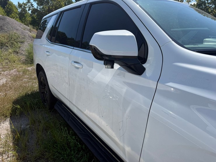 2021-chevrolet-tahoe-image-25