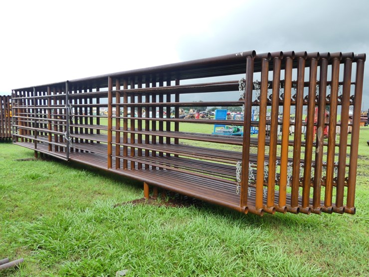 (10)-24'-free-standing-panels-image-1