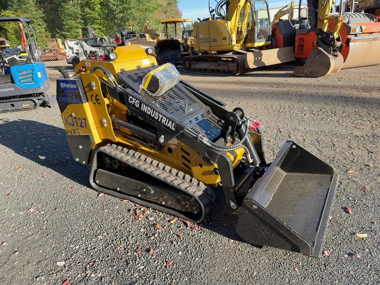 cfg-industrial-kjt27-mini-skid-steer-image-2