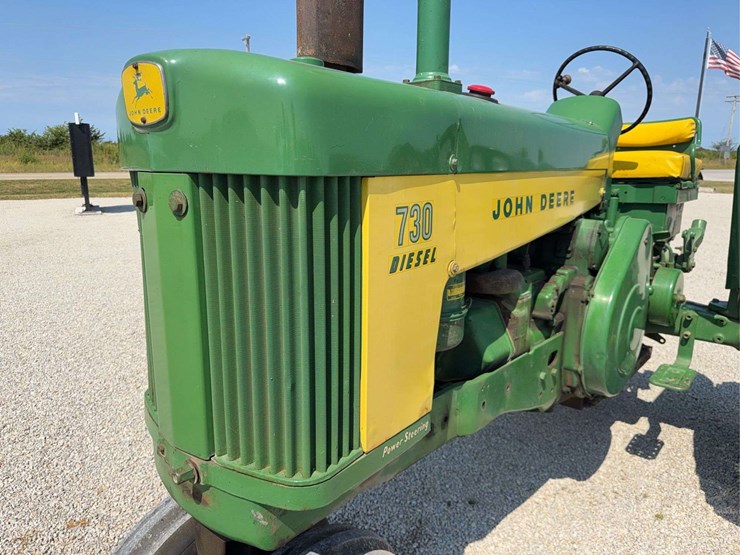 john-deere-730-image-11