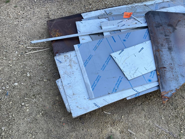 #3007-•-pallet-of-misc.-metal-pieces-image-4