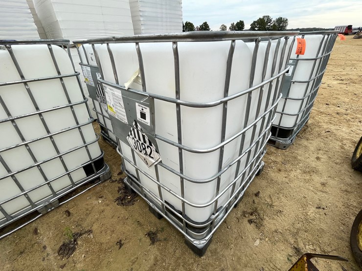 #3064-•-caged-poly-water-totes-image-3
