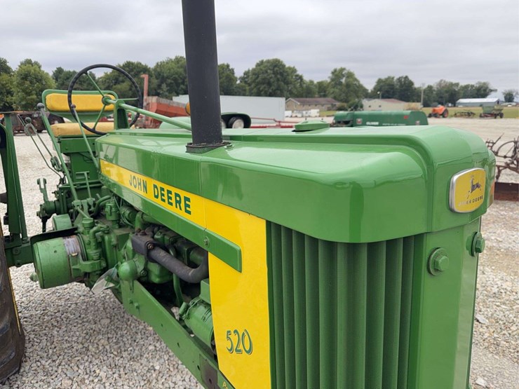 1957-john-deere-520-image-12
