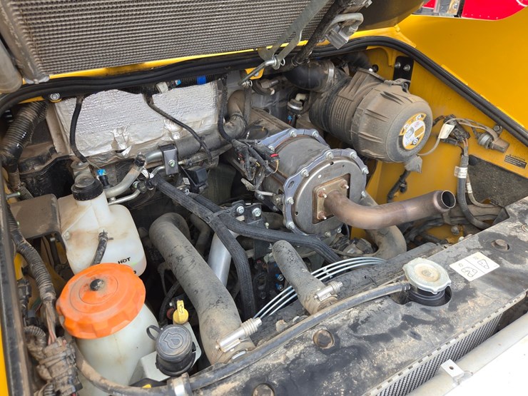 deere-317g-image-26