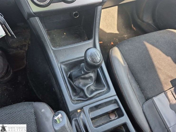 2016-subaru-crosstrek-image-19