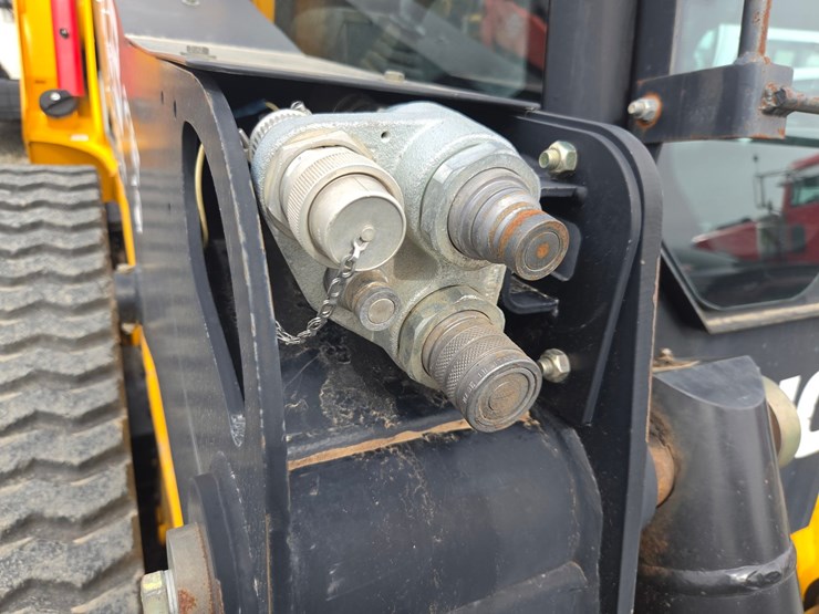 jcb-225t-image-14