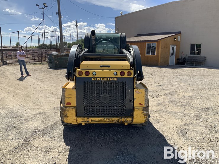 2020-new-holland-l228-image-6