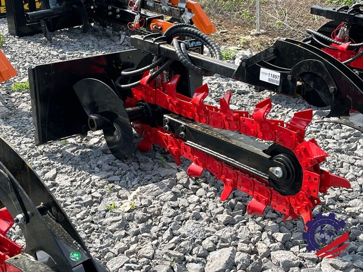 unused-2026-future-ft-d39-skid-steer-trencher-attachment-image-6