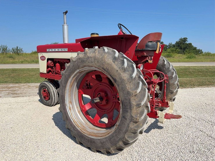 farmall-560-diesel-image-3