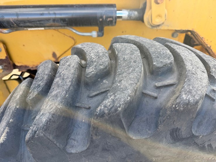 caterpillar-420e-image-103