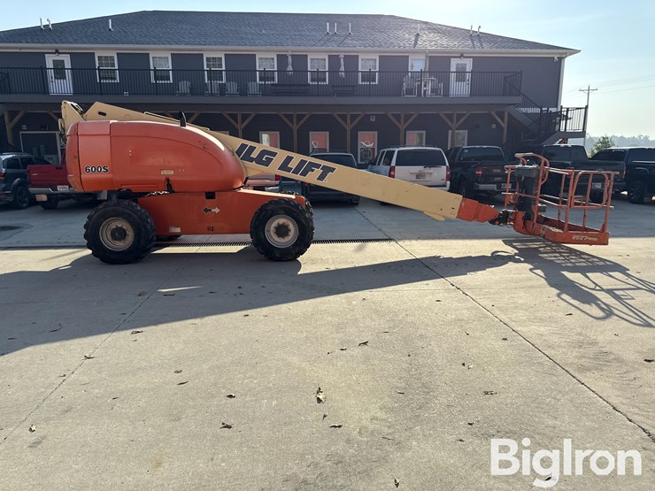 2007-jlg-600s-image-4