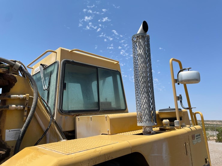2003-caterpillar-613c-image-24