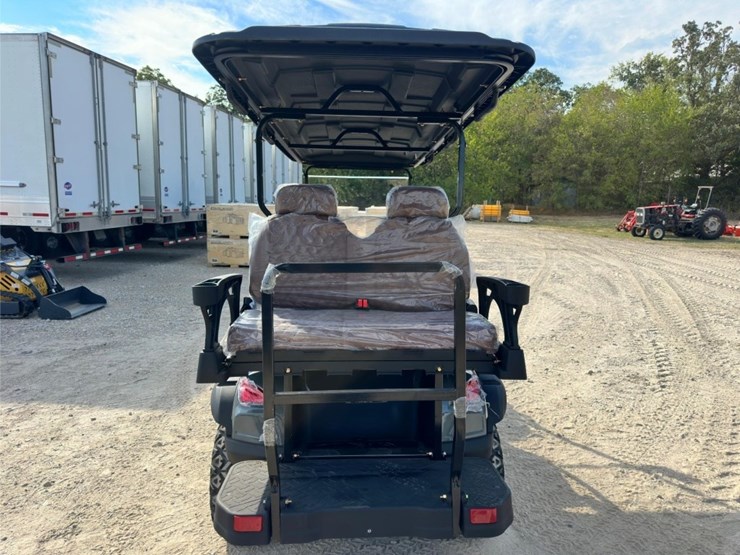new-6-seater-electric-golf-cart-image-3