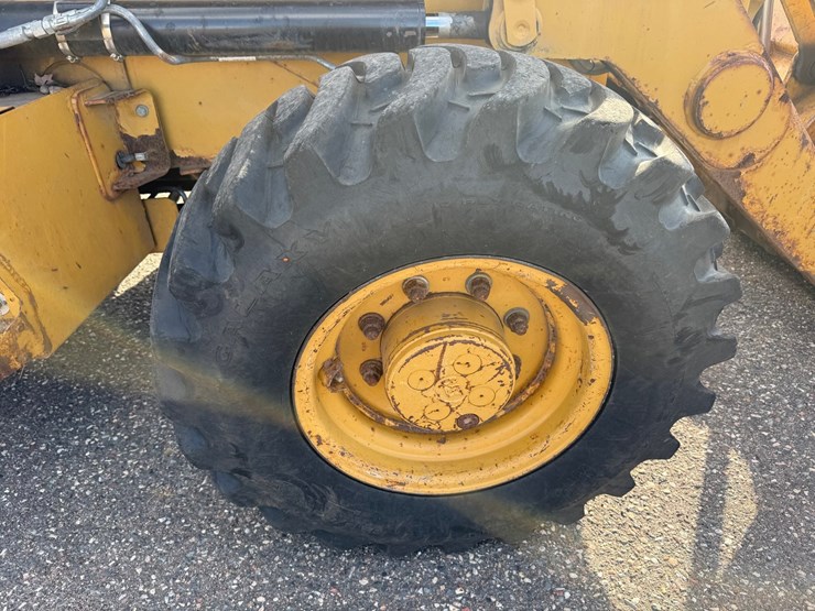 caterpillar-420e-image-98