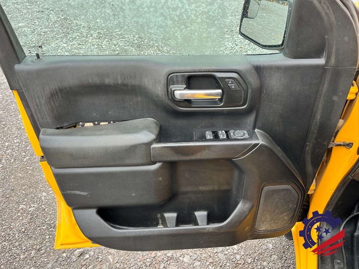 2019-chevrolet-silverado-4wd-pickup-truck-image-57