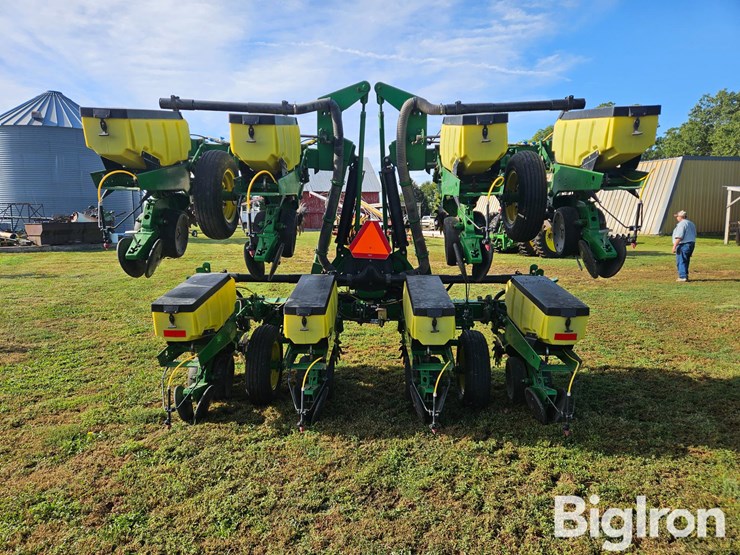 john-deere-1720-image-6