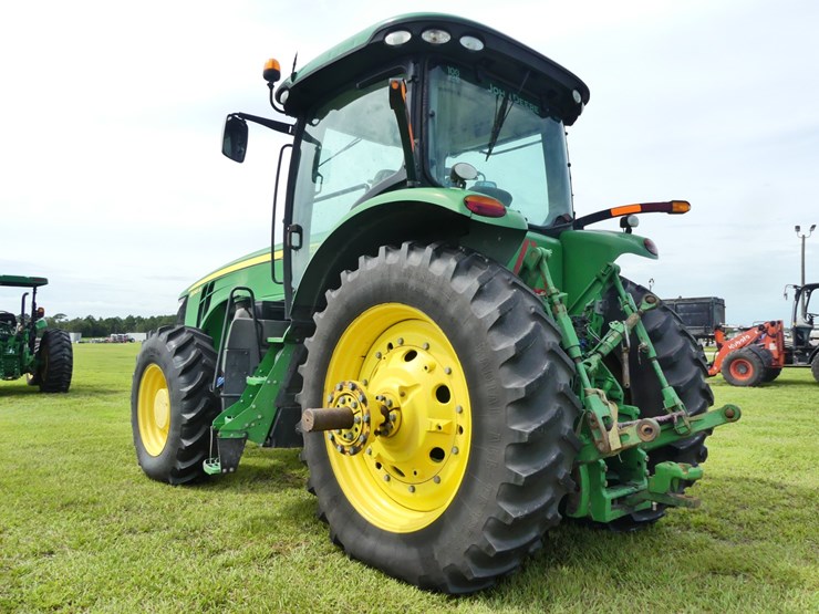 john-deere-8245r-image-4