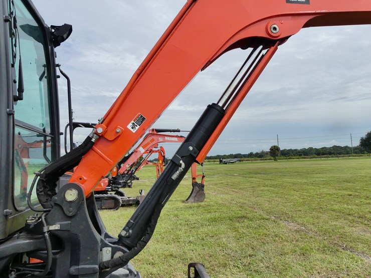 kubota-kx057-5-image-12