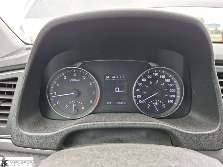 2017-hyundai-elantra-gl-4dr-sedan-image-11