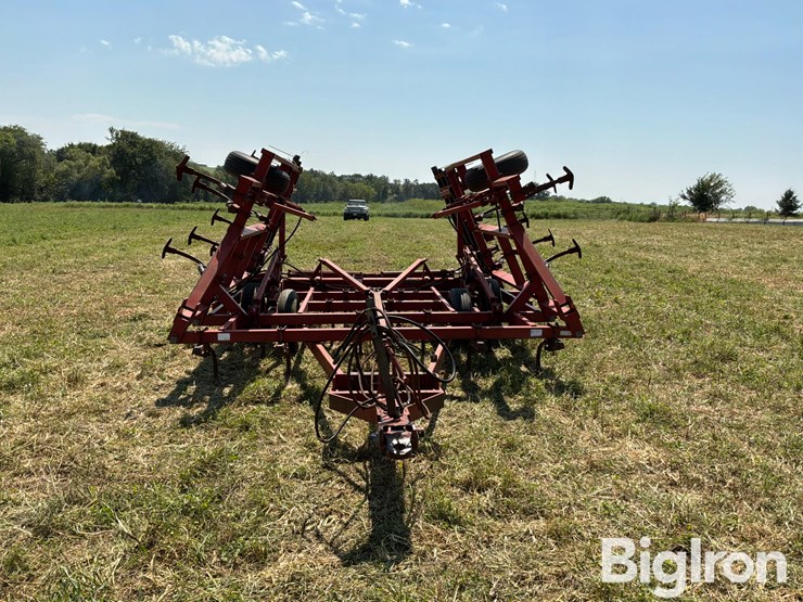 case-ih-4800-image-2