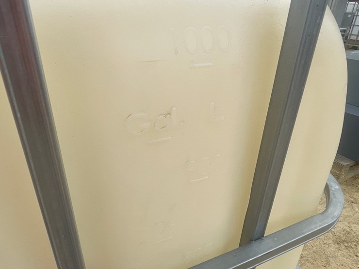 #3036-•-caged-poly-water-totes-image-10
