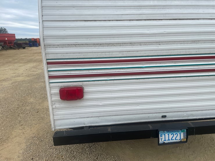 #1276-•-1998-jayco-eagle-304-camper-(has-mn-title)-image-28