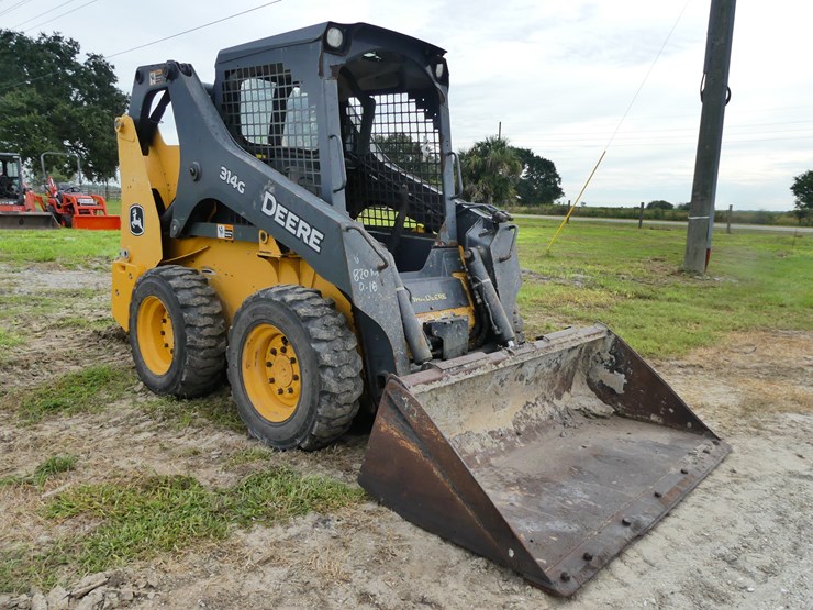 deere-314g-image-2