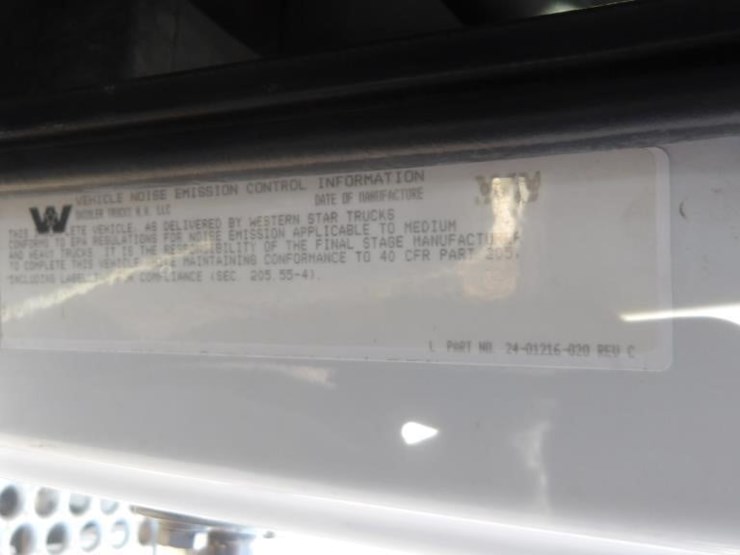 2015-western-star-4800-image-53