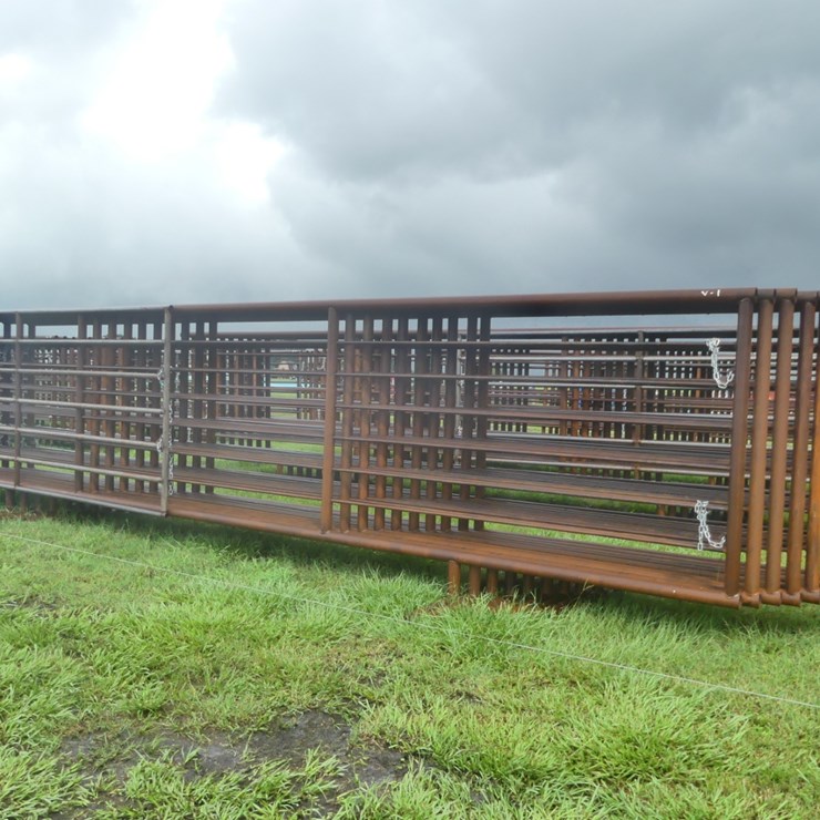 (10) 24' Free Standing Panels
