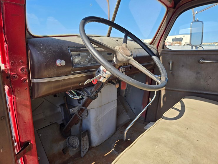 1946-chevrolet-flatbed-truck-image-29