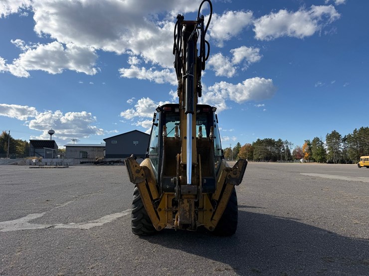caterpillar-420e-image-4