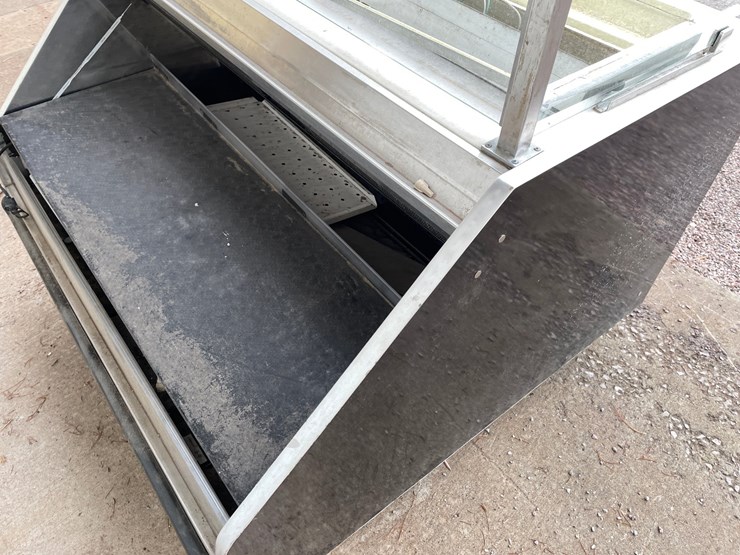 #4686-•-hussmann-refrigerated-display-case-image-12