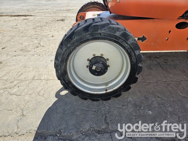 2015-jlg-600aj-image-9