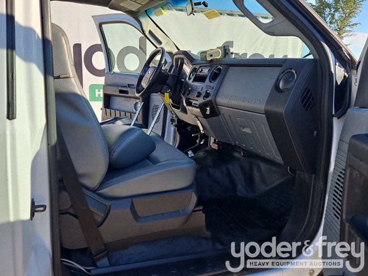 2013-ford-f350-sd-image-43