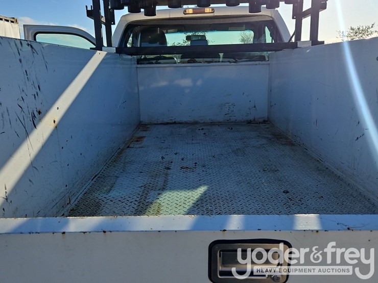 2013-ford-f350-sd-image-35