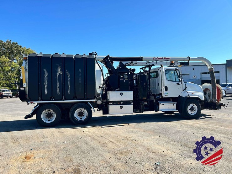 2019-freightliner-114sd-image-6