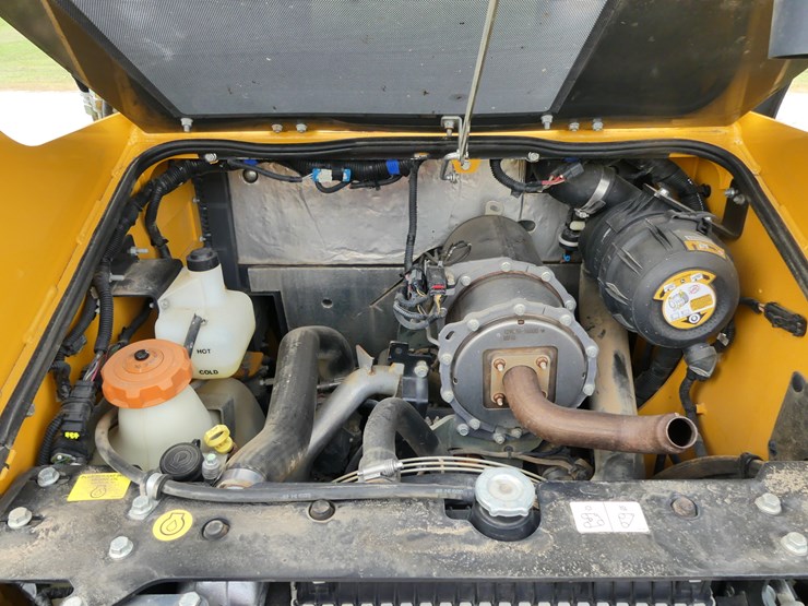 deere-317g-image-9